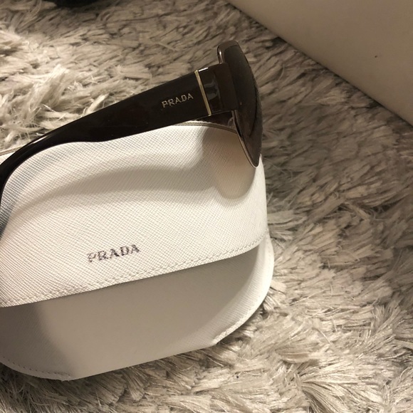 Sunglasses - Picture 2 of 3